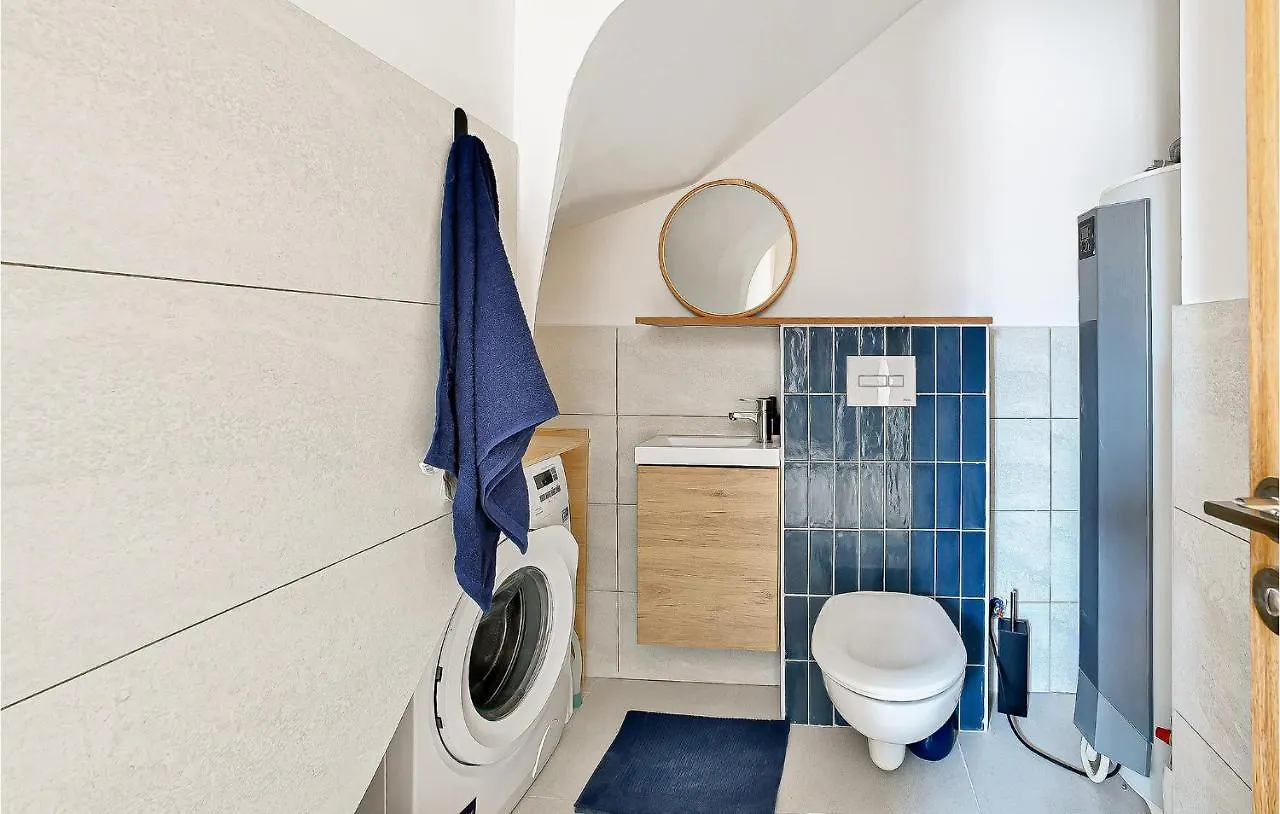 Awesome Home In Monteux With Kitchen Holiday home
