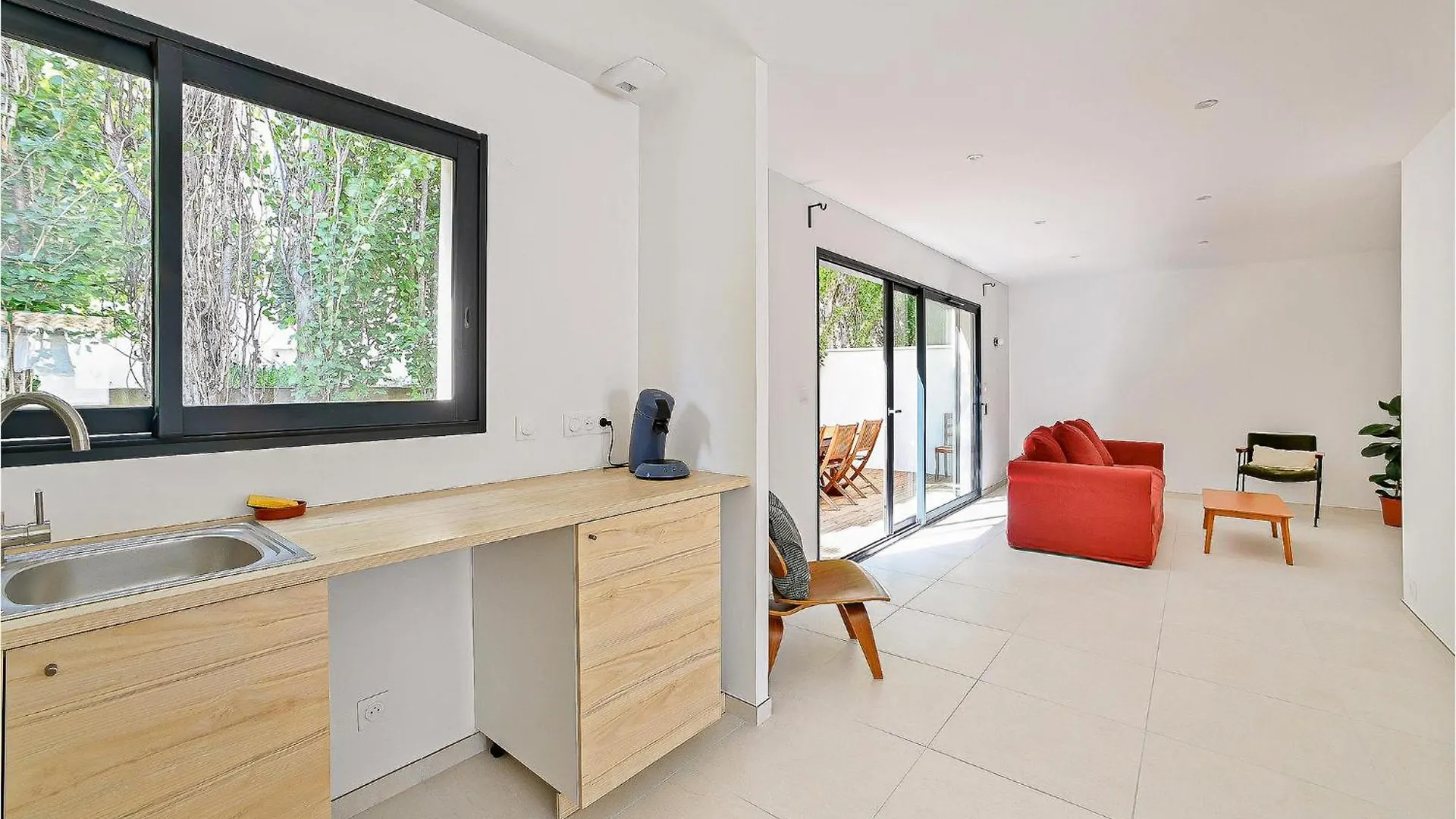 Awesome Home In Monteux With Kitchen